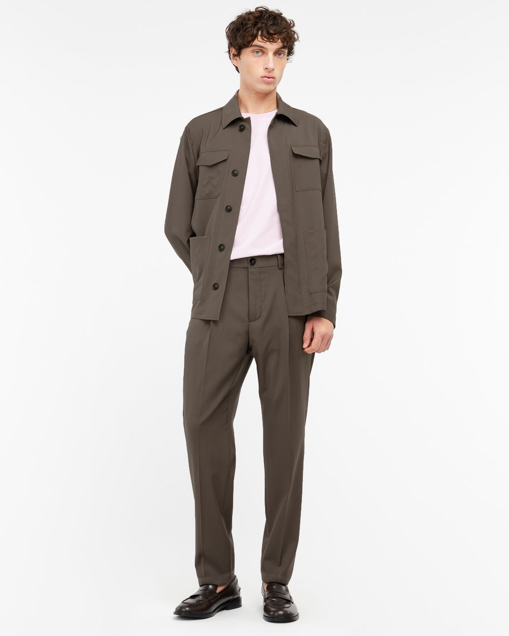 Chino con risvolto fresco di lana stretch marrone