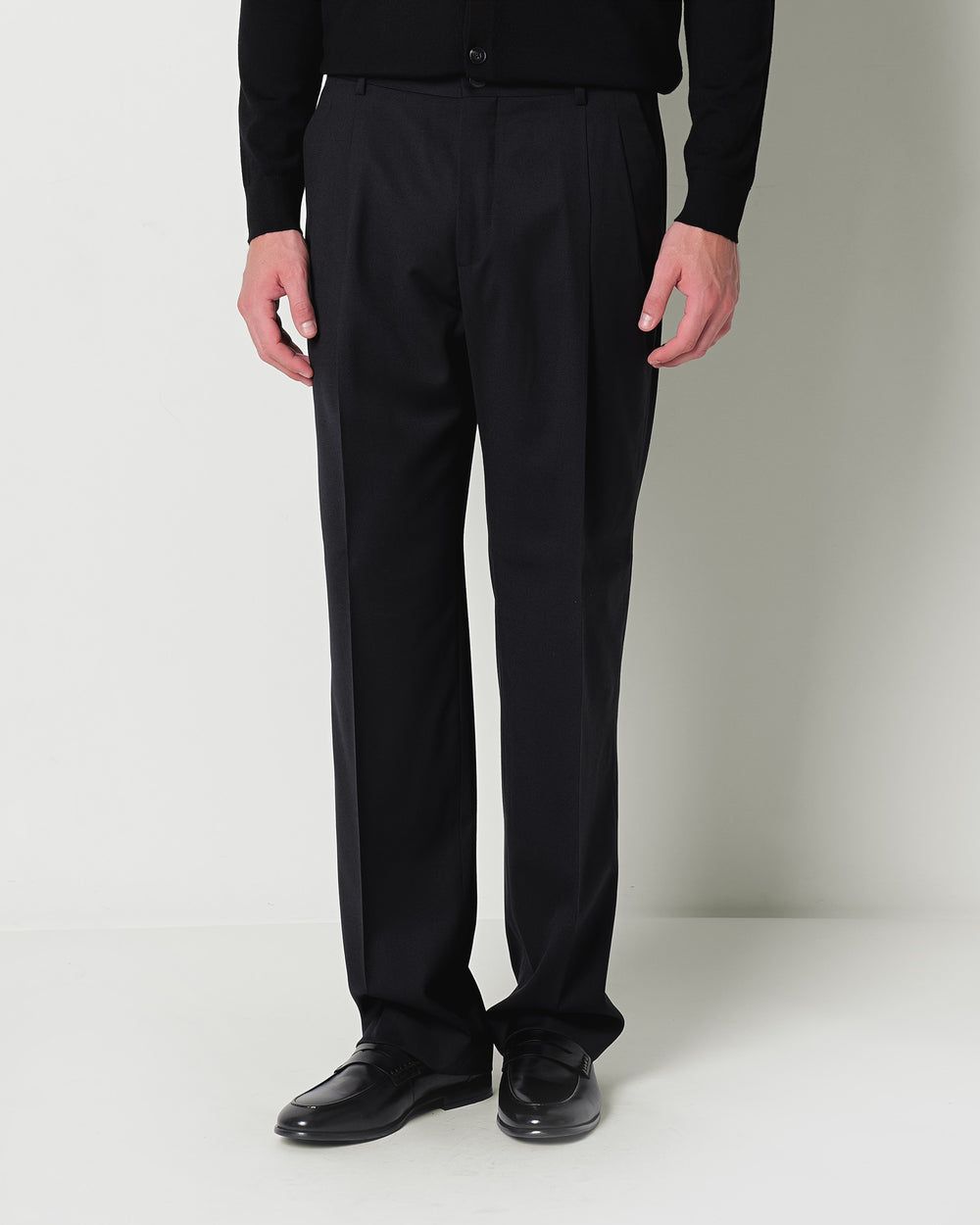 relaxed fit double pleat trousers in stretch wool