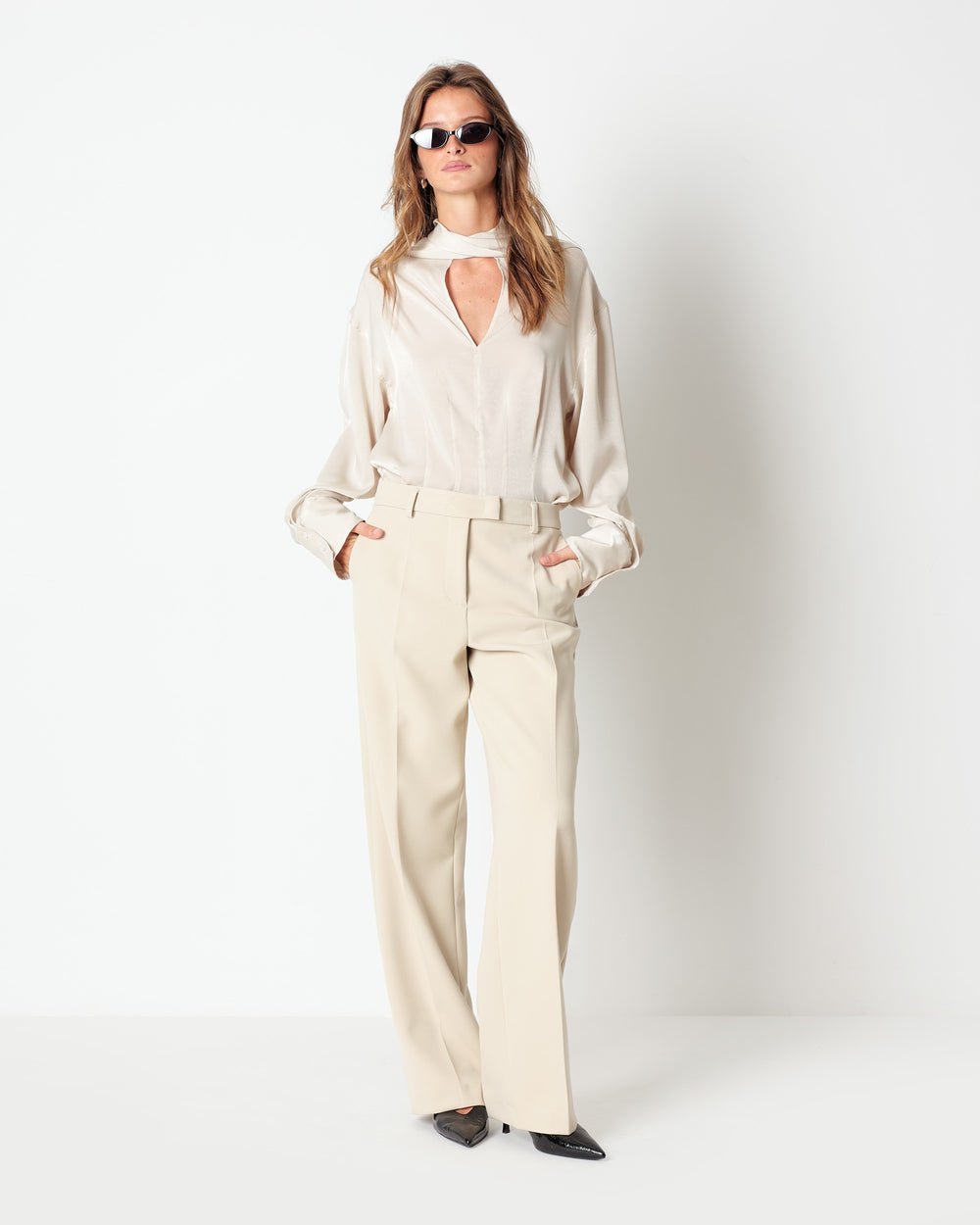 beige satin effect bow tie shirt